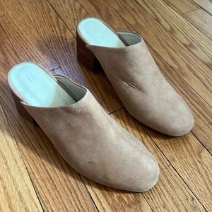 Nisolo brown heeled mules